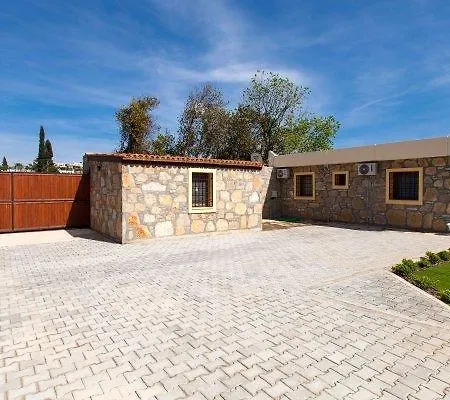 Villa Evoteli Group 2+1 Ozel Havuzlu Ekrem